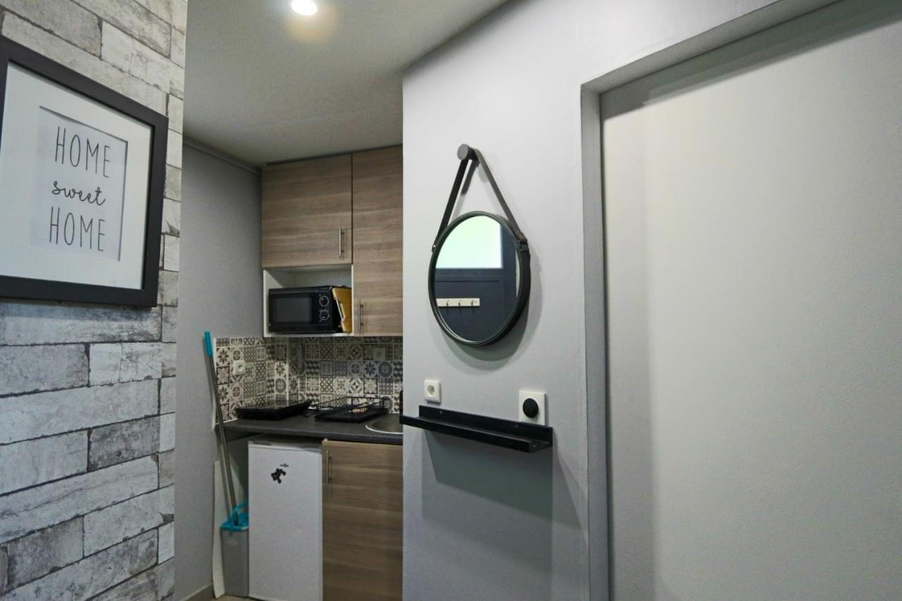 Maisonnette En Duplex Avec Terrasse Breux-Jouy Exterior foto
