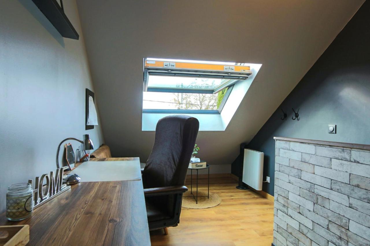 Maisonnette En Duplex Avec Terrasse Breux-Jouy Exterior foto