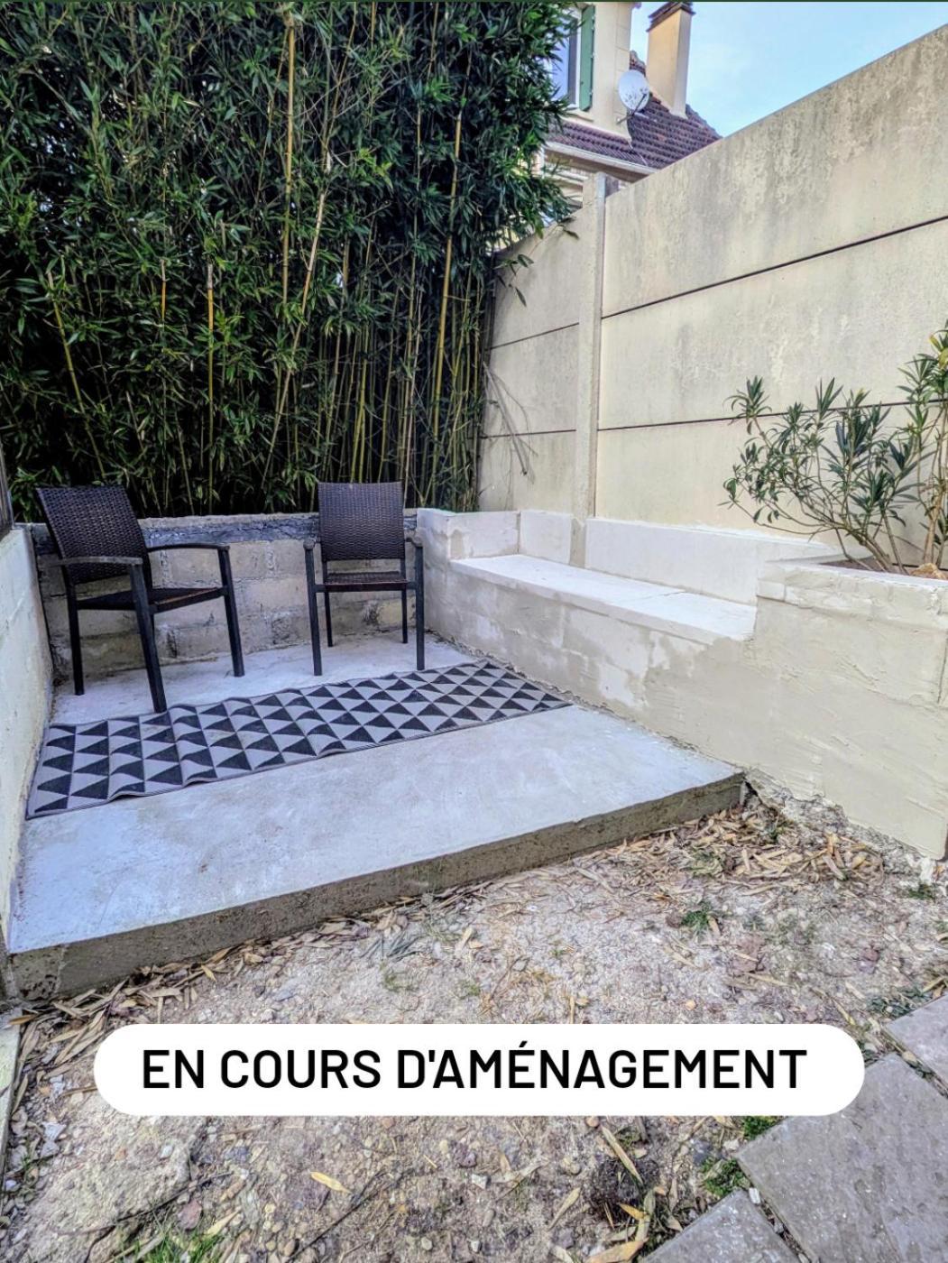 Maisonnette En Duplex Avec Terrasse Breux-Jouy Exterior foto