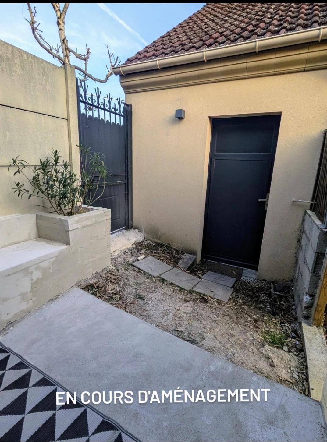 Maisonnette En Duplex Avec Terrasse Breux-Jouy Exterior foto